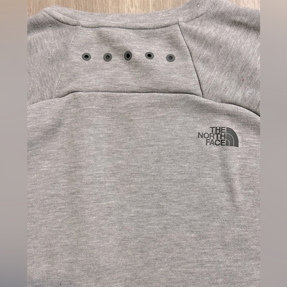 The North Face Slacker Crew Neck‎  Sports Stretch Gray Men’s Size Medium - Picture 6 of 9